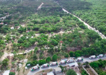 Vecinos de Las Palmas y Copa Buena bloquean acceso al antiguo relleno sanitario de Cancún por temor a problemas de salud