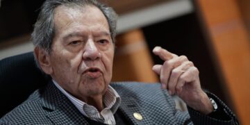 REDES SOCIALES, POLITICA Y MAS