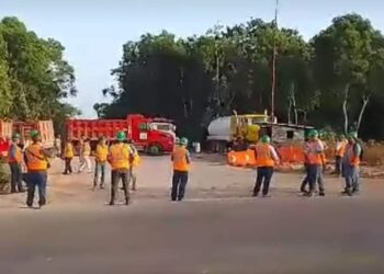 Volqueteros retornan a su trabajo tras bloquear tramo del Tren Maya