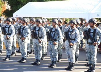 Inaugura Lili Campos avenida Heroico Colegio Militar