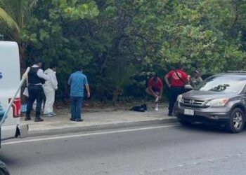 Hallan dos cuerpos sin vida en la laguna Nichupté, Cancún