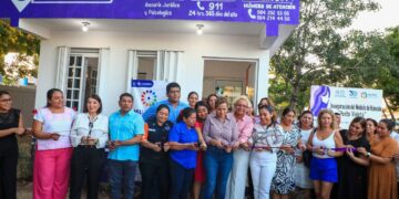 Inaugura Lili Campos Punto Violeta en Puerto Aventuras