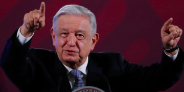 Presidente López Obrador Denuncia Campañas Mediáticas y Acepta Desafío de Dueños de Medios de Comunicación