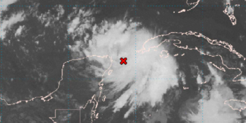 Tormenta tropical 'Idalia' se intensifica rumbo a Florida, se prevé que toque tierra como huracán de categoría 3