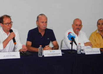 Asociaciones hoteleras de Quintana Roo cuestionan iniciativa de derechos de autor del diputado Hugo Alday