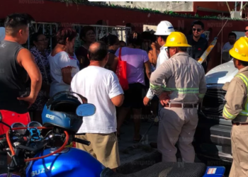 Vecinos de Cancún retienen a trabajadores de CFE exigiendo solución a fallas