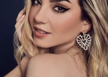 Yoanna Salazar sana de una ruptura amorosa con su nuevo sencillo "Nadie es perfecto"