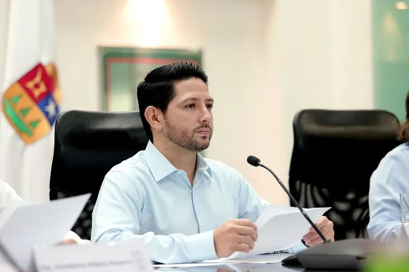 Alto a Renán Sánchez en Cozumel