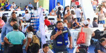 Ayuntamiento atendió con programa a ciudadanos de Villamar II