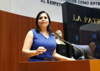 Llama la senadora Mayuli Martínez a defender a los estudiantes de la "aberración" de los nuevos libros de texto