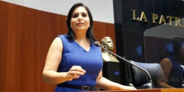 Llama la senadora Mayuli Martínez a defender a los estudiantes de la "aberración" de los nuevos libros de texto