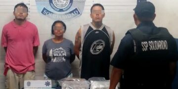 Tres narcomenudistas capturados con más de un centenar de dosis de drogas