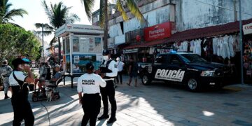 Reportan disparos en la Quinta avenida de Playa del Carmen sin lesionados