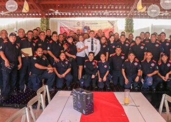 Jefe de Bomberos de Solidaridad asegura tener el mejor equipamiento de Q.Roo