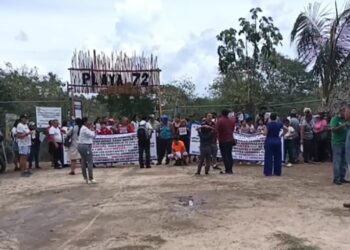 Mesas de trabajo para mejoramiento y reglamentación de la playa