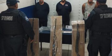 Sujetos amenazaron con escopetas a un hombre en Playa del Carmen