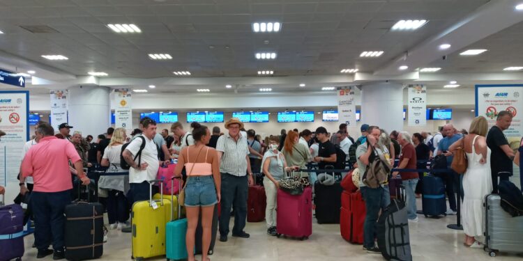 Aeropuerto de Cancún despide vacaciones de verano con menos de 540 vuelos