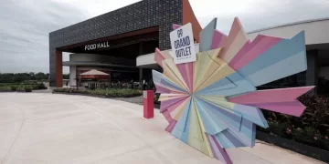 Inicia operaciones en Q.Roo complejo comercial más grande de Latinoamérica