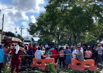 Tres horas tardó el bloqueo al acceso a Chetumal