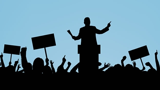 Las frases y palabras, se vuelven campañas y ya pegaron.