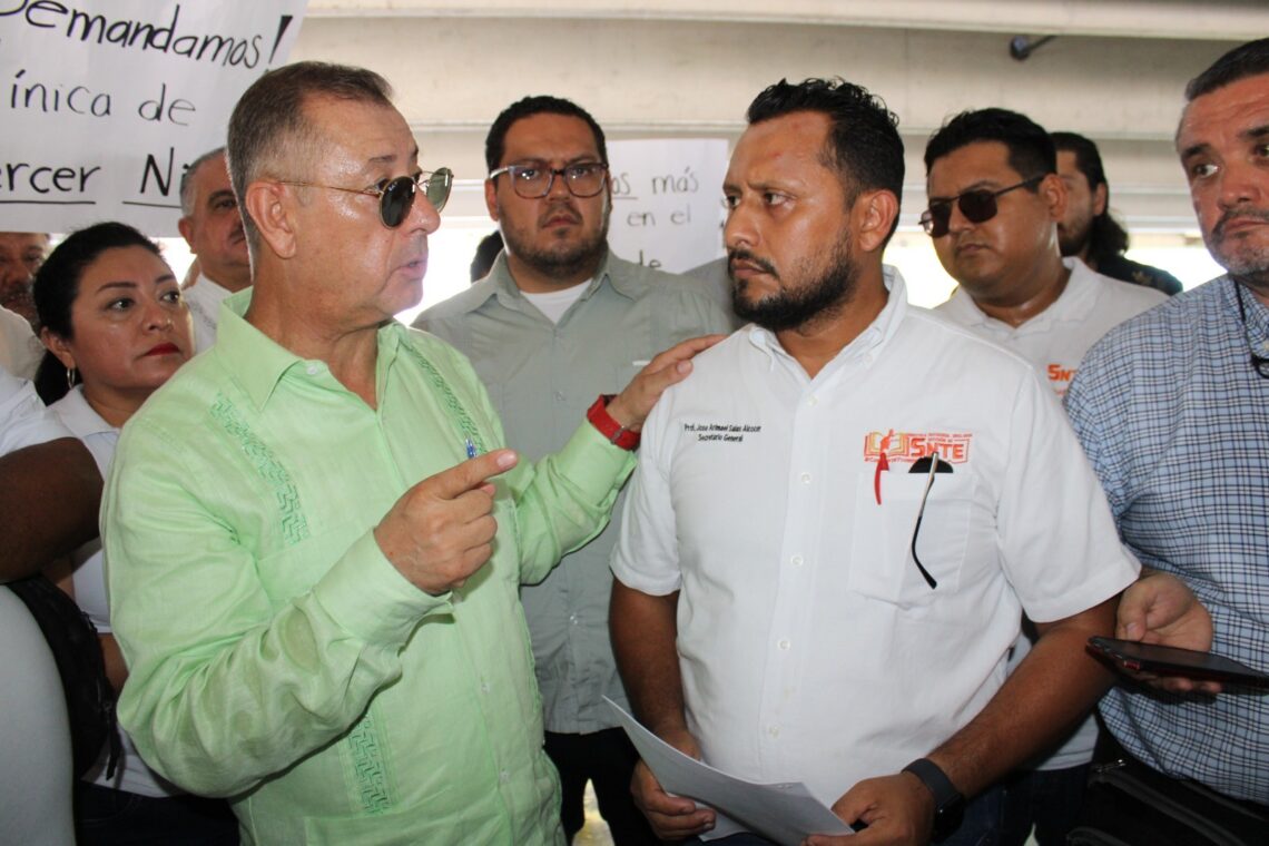 Sección 25 del SNTE exige al director general del ISSSTE atención digna en Quintana Roo