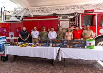 Recibe Solidaridad equipo de donación de la Marina de los EE.UU