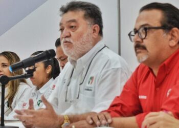 https://www.palcoquintanarroense.com.mx/se-suma-el-pri-al-prd-a-la-defensa-de-lili-campos-en-solidaridad-falta-el-pan/