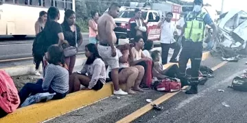 Trágico accidente entre Playa del Carmen y Tulum deja seis personas fallecidas