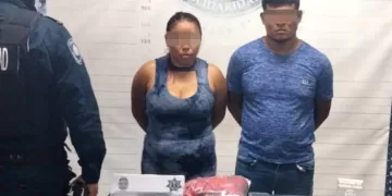 Pareja de narcomenudistas capturada al ofrecer droga