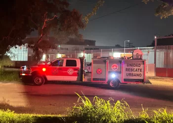 Por fuga de amoniaco evacúan transitada avenida de Cancún