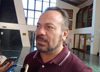 Hay funcionarios que son un “dolor de cabeza” para Mara Lezama, afirma Julián Ricalde