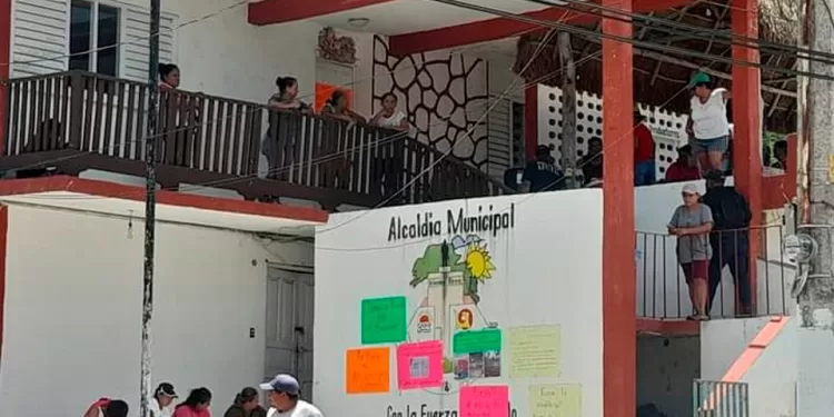 Preparan toma de protesta de nueva alcalde de Nicolás Bravo