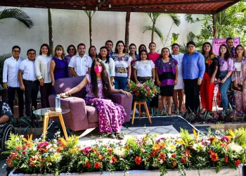 Por las mujeres de Quintana Roo, diputados de la XVII legislatura, abrazan la "Ley Malena"