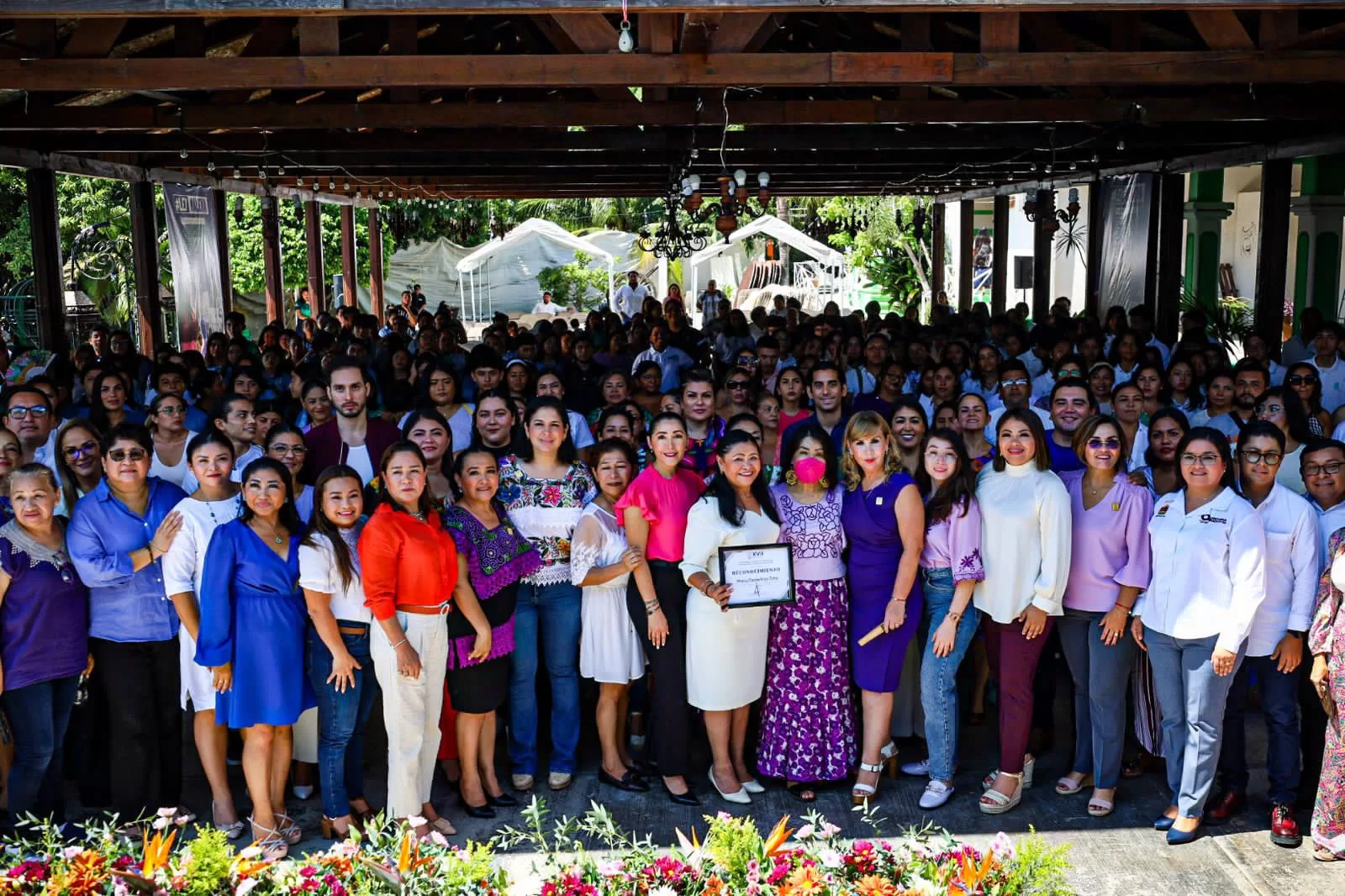 Por las mujeres de Quintana Roo, diputados de la XVII legislatura, abrazan la "Ley Malena"