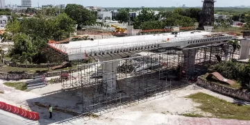 El puente Nichupté es símbolo de desarrollo y sustentabilidad señala Alonso Ovando