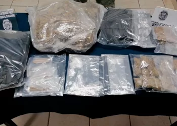 Par de narcomenudistas capturados en Playa del Carmen