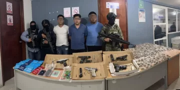Capturan a un trío ligado a homicidio, narcomenudeo y extorsión