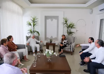 Directivos de cadena hotelera española se reúnen con Mara Lezama