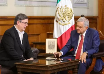 Deja López Obrador en libertad a Marcelo Ebrard, "para que haga lo que más le convenga"