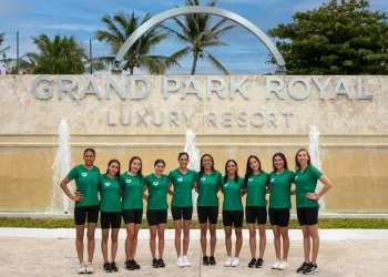 Selección mexicana de Natación artística se entrena en Cancún rumbo a Panamericanos