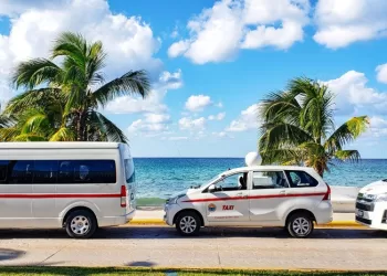 “Proteccionismo” a los sindicatos de taxistas dañan la imagen turística del Caribe Mexicano
