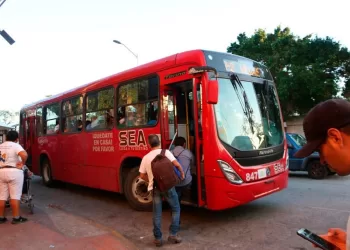 En transporte público promueven credencialización