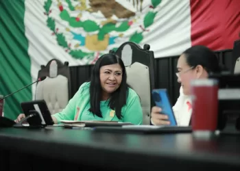 Propone Mildred Ávila reformas a la ley de salud para prevenir el embarazo adolescente
