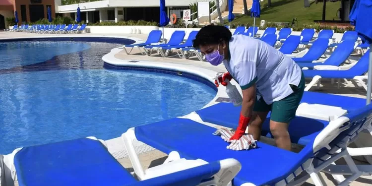 Reducción de la jornada laboral difícil aplicarla en sector hotelero