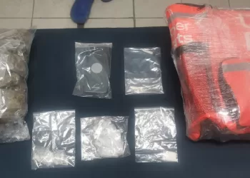 Cuatro detenidos con drogas y un local comercial asegurado en Playa del Carmen