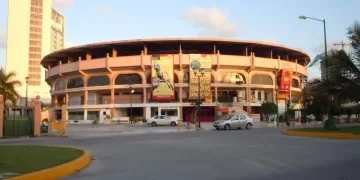Cantantes de corridos deberán firmar carta compromiso para conciertos en Cancún
