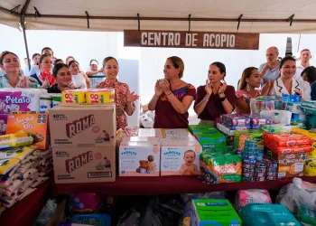 Habilitan en Palacio municipal de Cancún centro de acopio de víveres para damnificados por huracán “Otis”