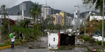 Huracán "Otis" deja 27 muertos y 4 desaparecidos en Guerrero
