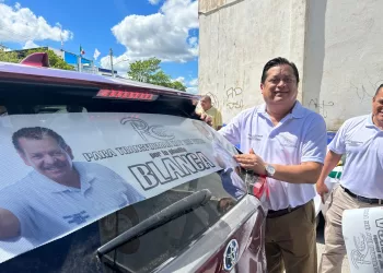 Rubén Carrillo se compromete a transformar el Sindicato de Taxistas de Cancún