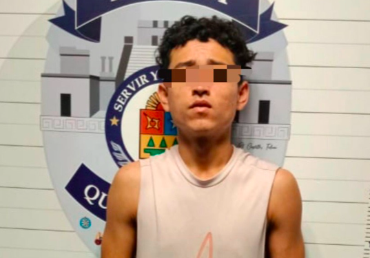 Reta a policías con un cuchillo y al ser detenido alega que era “broma”